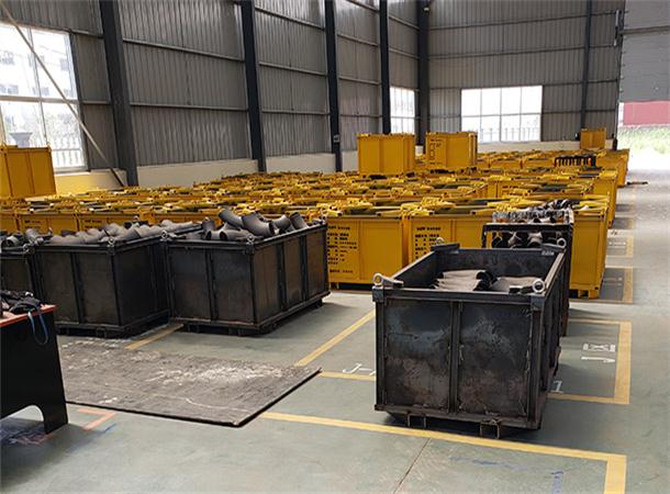 半成品存放區(qū) 半成品存放區(qū)