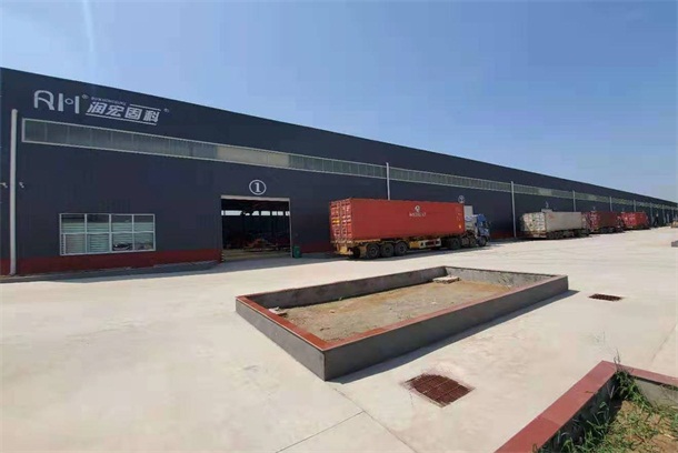 貨物待裝車 貨物待裝車